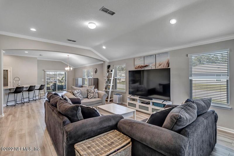 14 Balmoral Castle Dr, St Johns, FL 32259