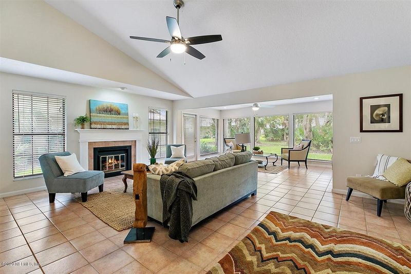 14 Sea Winds Ln N, Ponte Vedra Beach, FL 32082