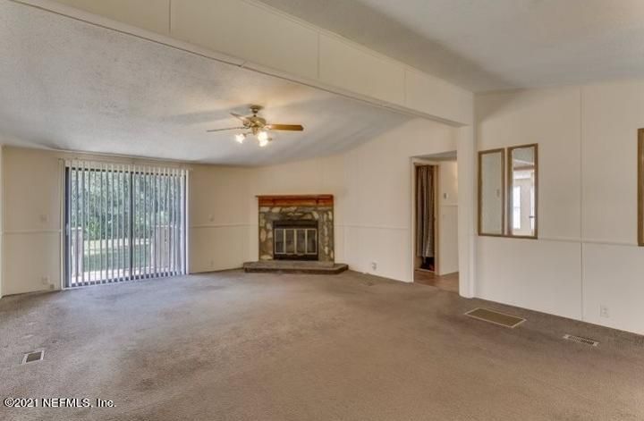 140 Foxtail Ave, Middleburg, FL 32068