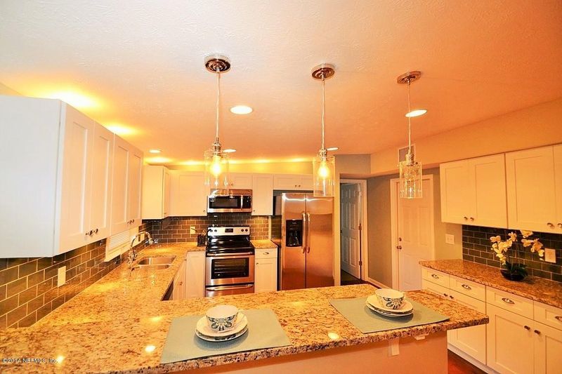 1400 20th Ave N, Jacksonville Beach, FL 32250