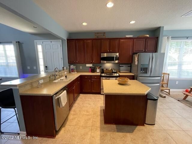 14017 Saddlehill Ct, Jacksonville, FL 32258