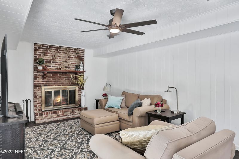 14025 Spanish Point Dr, Jacksonville, FL 32225
