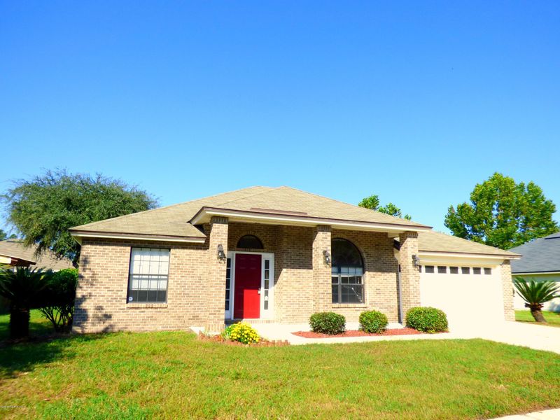 14042 Crestwick Dr E, Jacksonville, FL 32218
