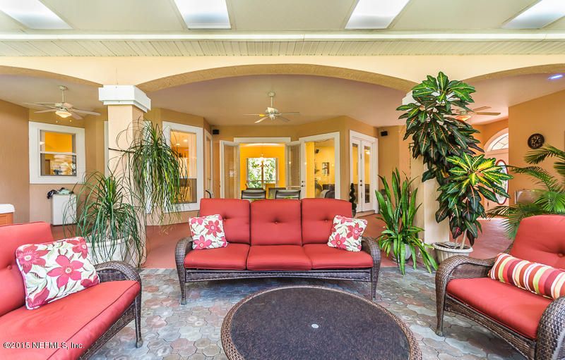 1405 Satsuma Rd, St Johns, FL 32259