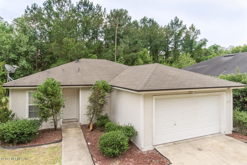 1405 Walnut St, Green Cove Springs, FL 32043