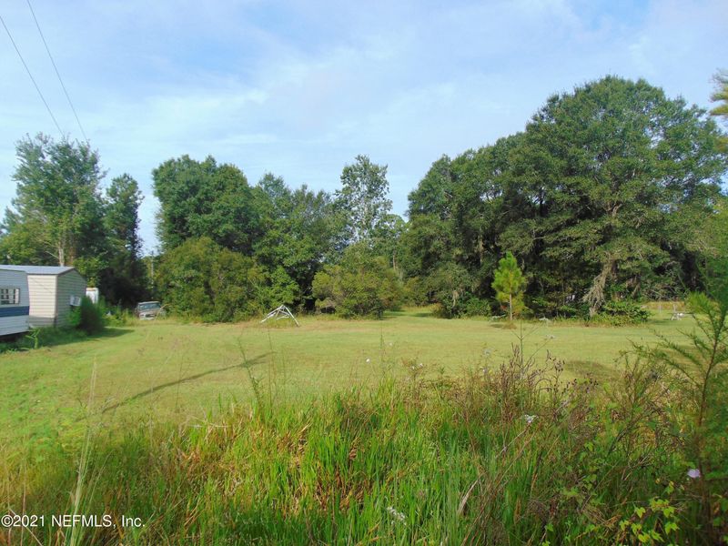 1407 Brownsville Rd, Callahan, FL 32011