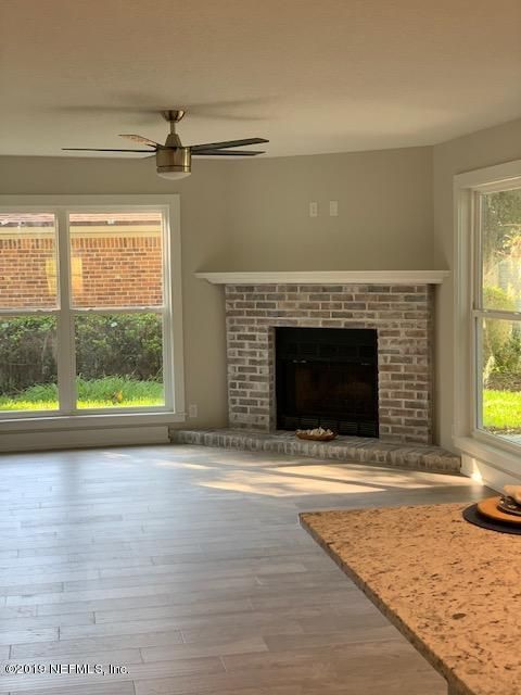 1407 Pinewood Rd, Jacksonville Beach, FL 32250