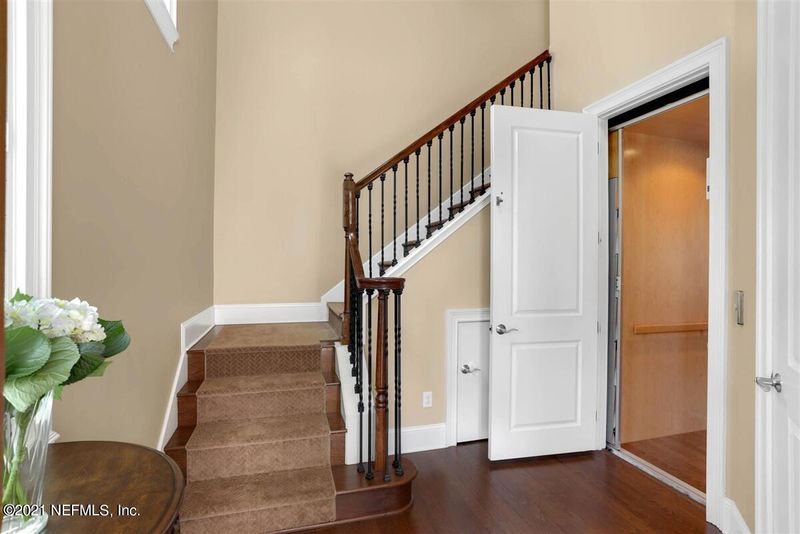 1408 Sunset View Ln, Jacksonville, FL 32207