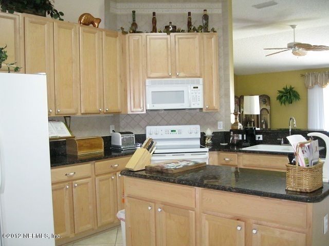 14080 Ridgewick Dr, Jacksonville, FL 32218