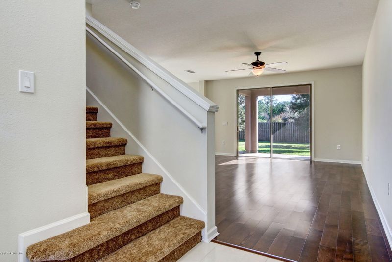 14088 Corrine Cir, Jacksonville, FL 32258