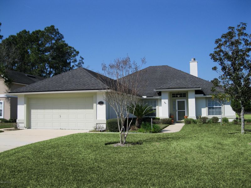 1409 W Chinaberry Ct, St Johns, FL 32259