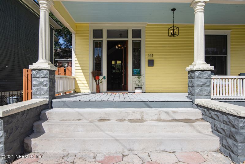 141 9th St W, Jacksonville, FL 32206