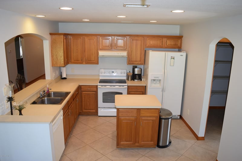 141 Pine Tree Ln, Melrose, FL 32666