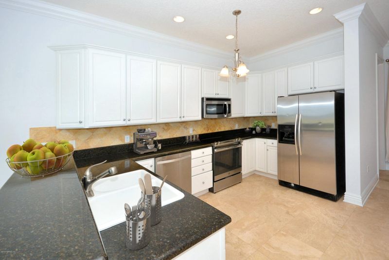 1410 1st St S #C, Jacksonville Beach, FL 32250