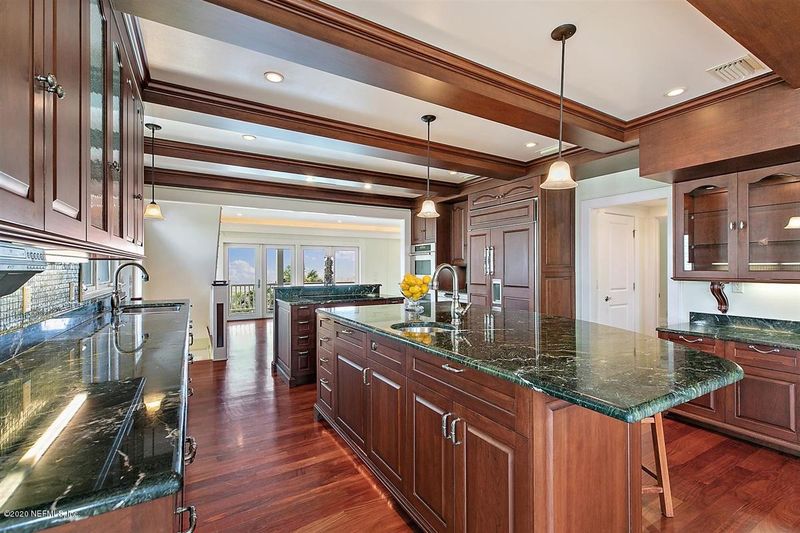 1410 Strand St, Neptune Beach, FL 32266