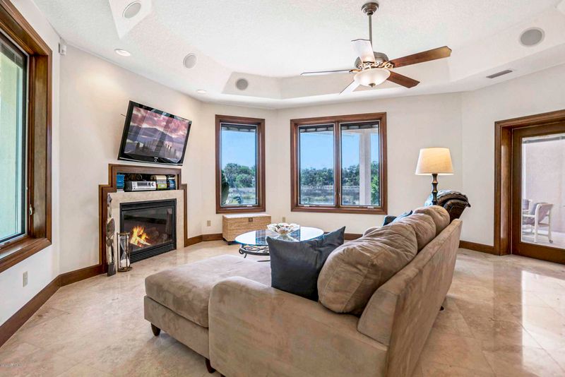 1410 Sun Marsh Dr, Jacksonville, FL 32225