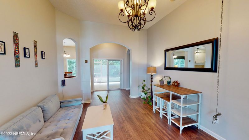 14101 Summer Breeze Dr E, Jacksonville, FL 32218