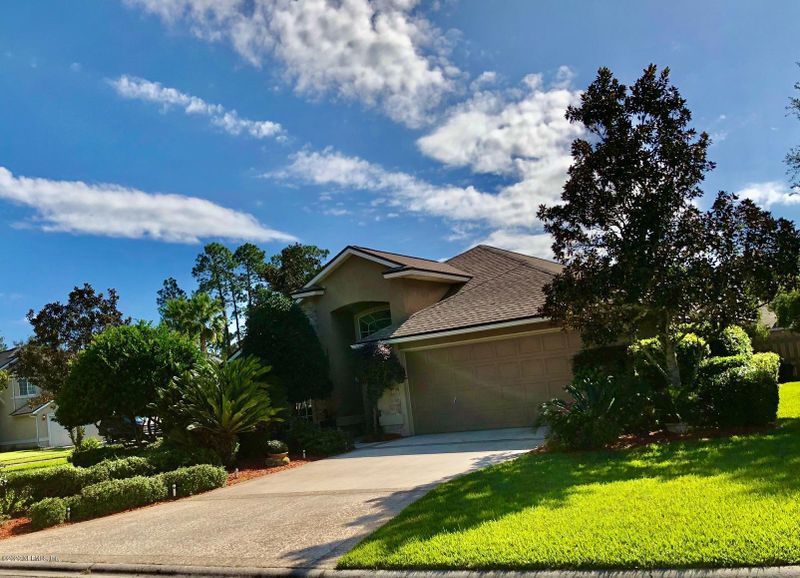 1411 Woodland View Dr, Orange Park, FL 32003