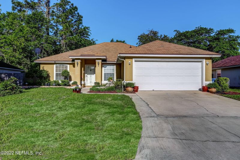 14116 Crestwick Dr W, Jacksonville, FL 32218