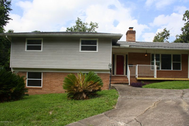 1412 Grove Park Blvd, Jacksonville, FL 32216