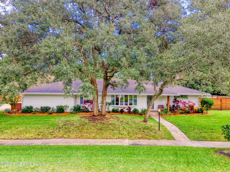 1419 Neptune Grove Dr E, Neptune Beach, FL 32266