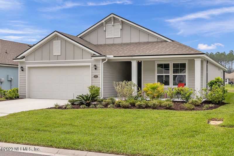 142 Codona Glen Dr, St Johns, FL 32259