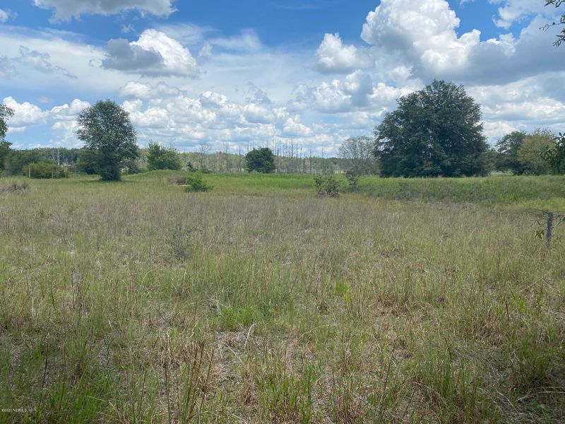 142 Halfmoon Trl, Melrose, FL 32666