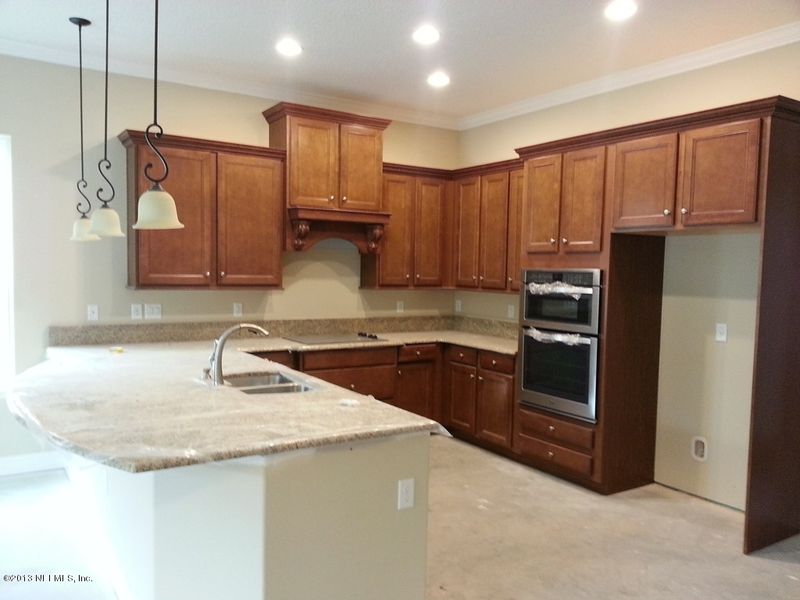 142 Staplehurst Dr, St Johns, FL 32259