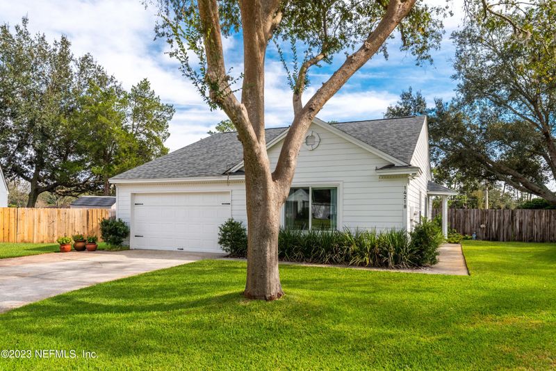 14218 Hampton Falls Dr N, Jacksonville, FL 32224
