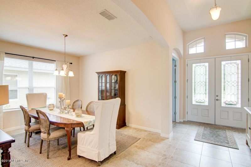 143 Berot Cir, St Johns, FL 32259