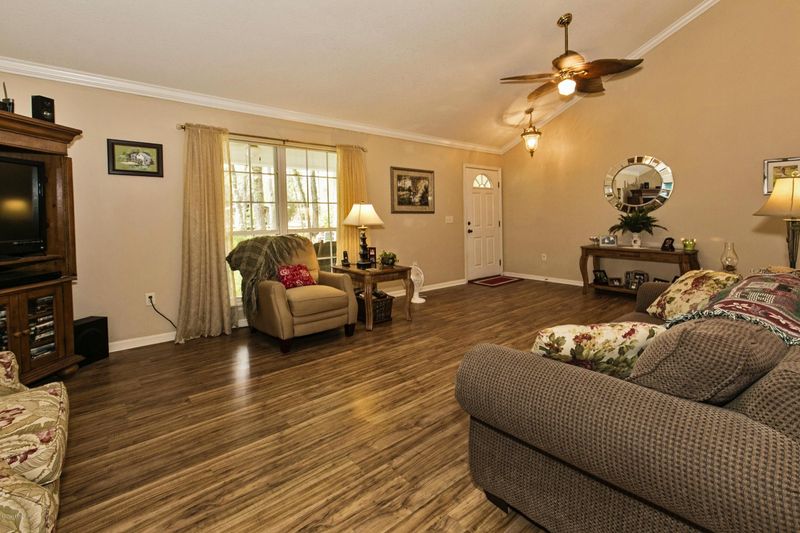 14327 Grover Rd, Jacksonville, FL 32226