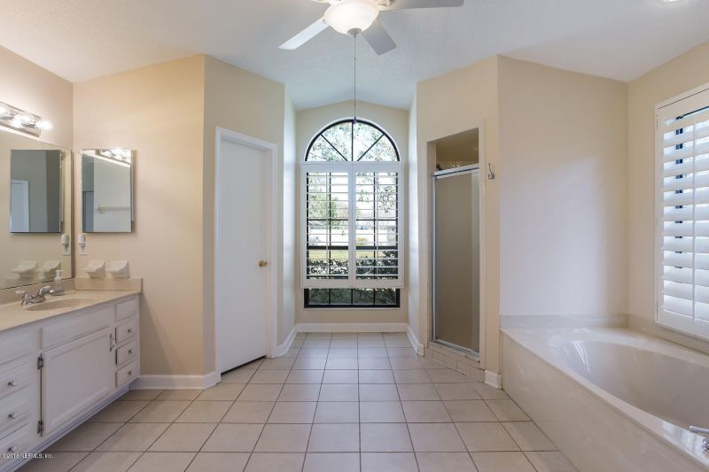 14332 Nature Bridge Ln, Jacksonville, FL 32224