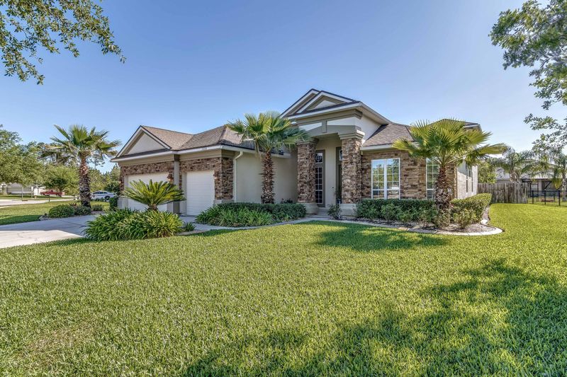 14359 Cherry Lake Dr W, Jacksonville, FL 32258