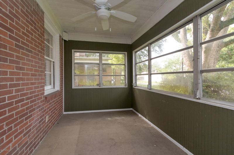 1437 Wolfe St, Jacksonville, FL 32205