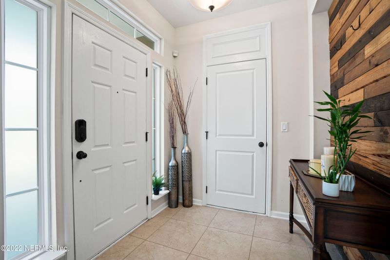 14378 Garden Gate Dr, Jacksonville, FL 32258