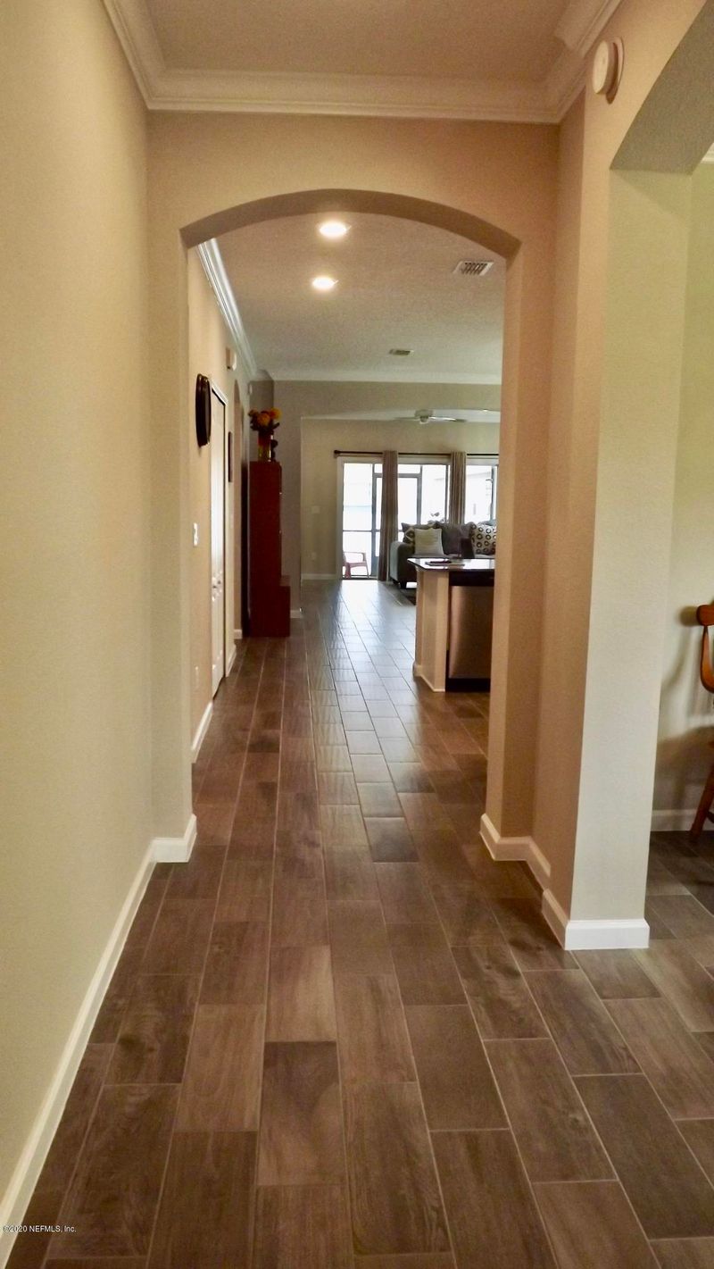 1438 Kendall Dr, Jacksonville, FL 32211