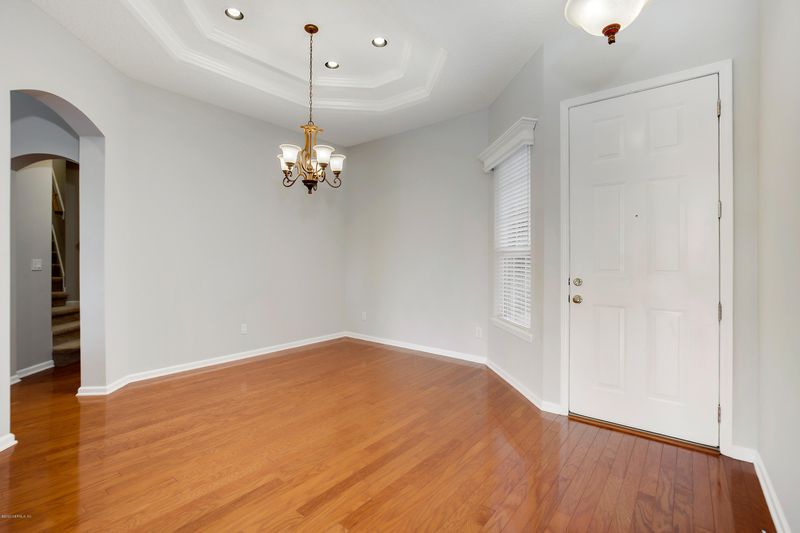 14386 E Cherry Lake Dr, Jacksonville, FL 32258