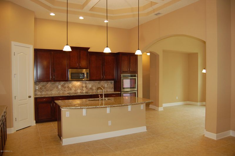 144 Ellsworth Cir, St Johns, FL 32259