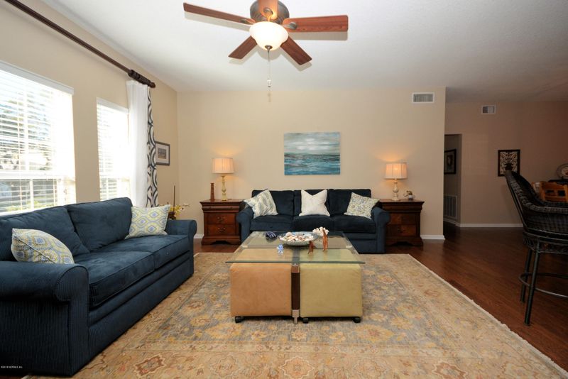 144 Jardin De Mer Pl E, Jacksonville Beach, FL 32250
