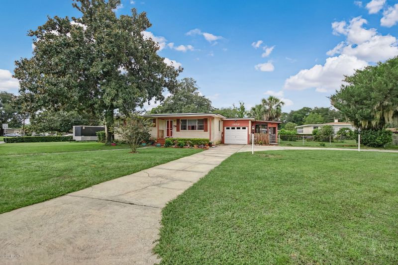 1442 Brookmont Ave E, Jacksonville, FL 32211