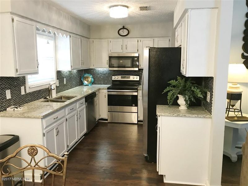 14420 Seafarer Dr, Jacksonville, FL 32224