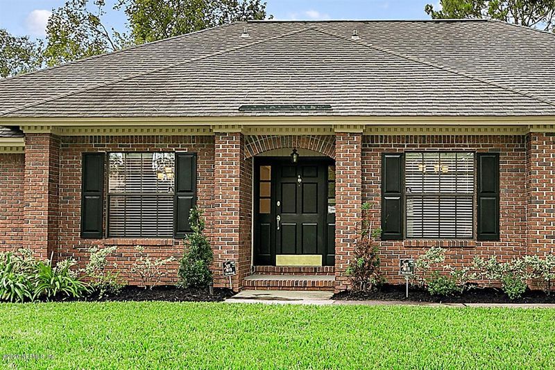 14430 Pond Dr, Jacksonville, FL 32223