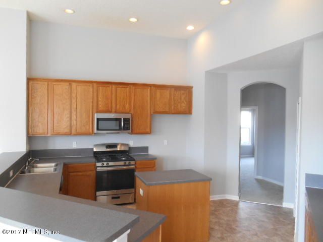 14450 Cherry Lake Dr E, Jacksonville, FL 32258