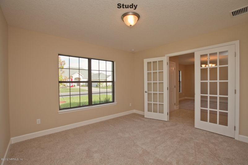 14526 Christen Dr, Jacksonville, FL 32218