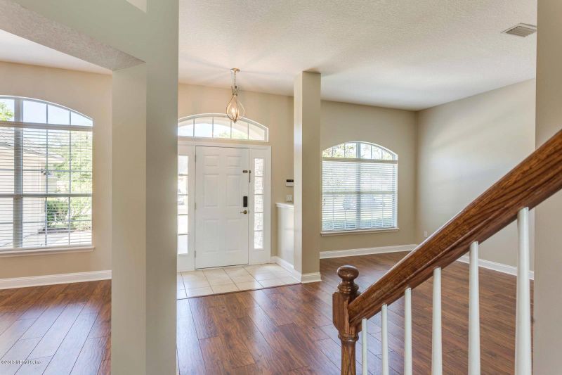 14533 Christen Dr, Jacksonville, FL 32218