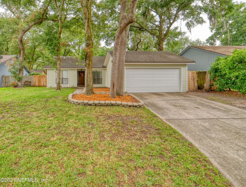 1456 Classic Oak Ct, Jacksonville, FL 32225