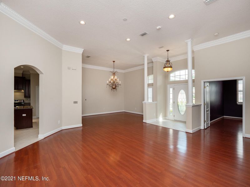14566 Cherry Lake Dr W, Jacksonville, FL 32258