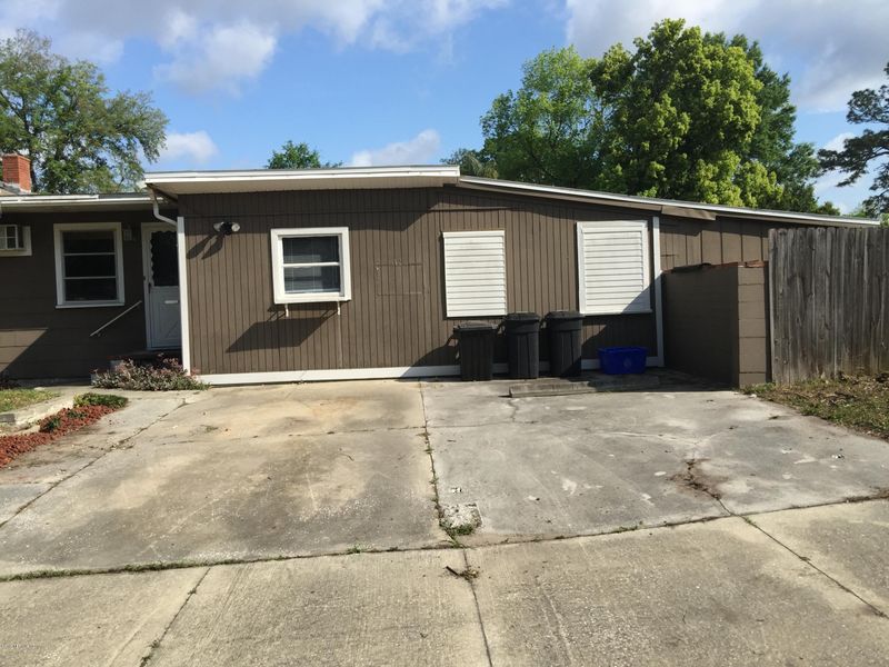 1457 Dakar St, Jacksonville, FL 32205