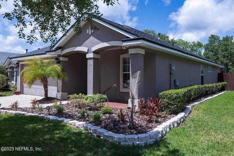 14570 Falling Waters Dr, Jacksonville, FL 32258