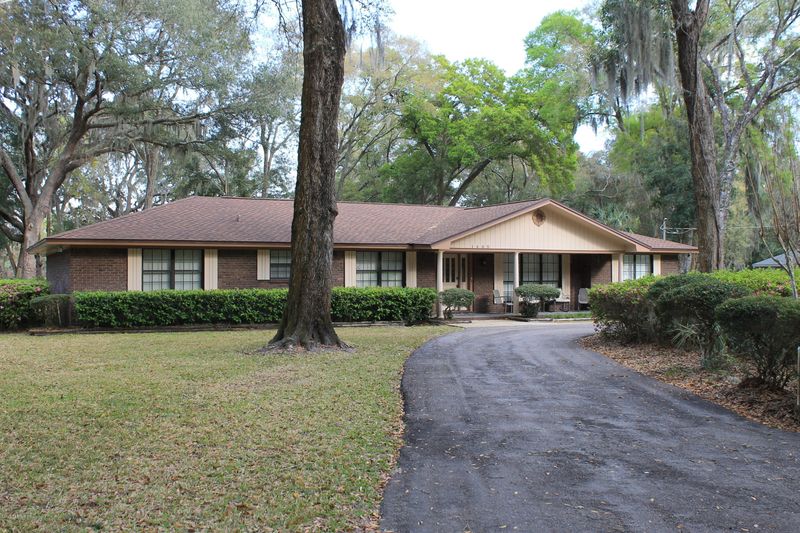 1465 Quinlan Rd E, Jacksonville, FL 32225